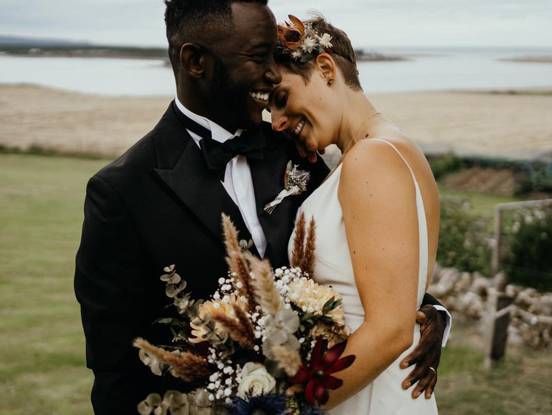 Get married now, party later: 14 tips on how to have a small + intimate wedding - Sabina Motasem