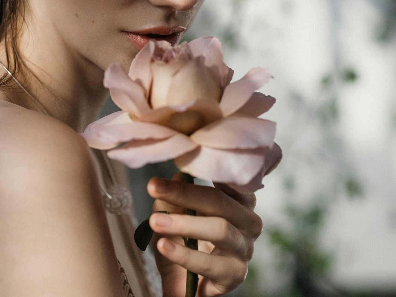 Modern Minimalist Styled Shoot on Bridal Musings - Sabina Motasem