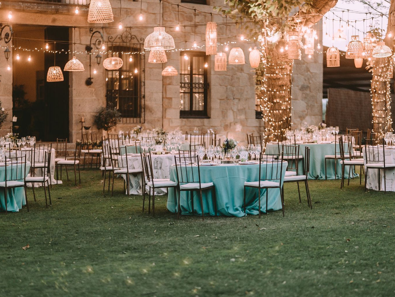 Seven easy ways to add a summery touch to your wedding day - Sabina Motasem