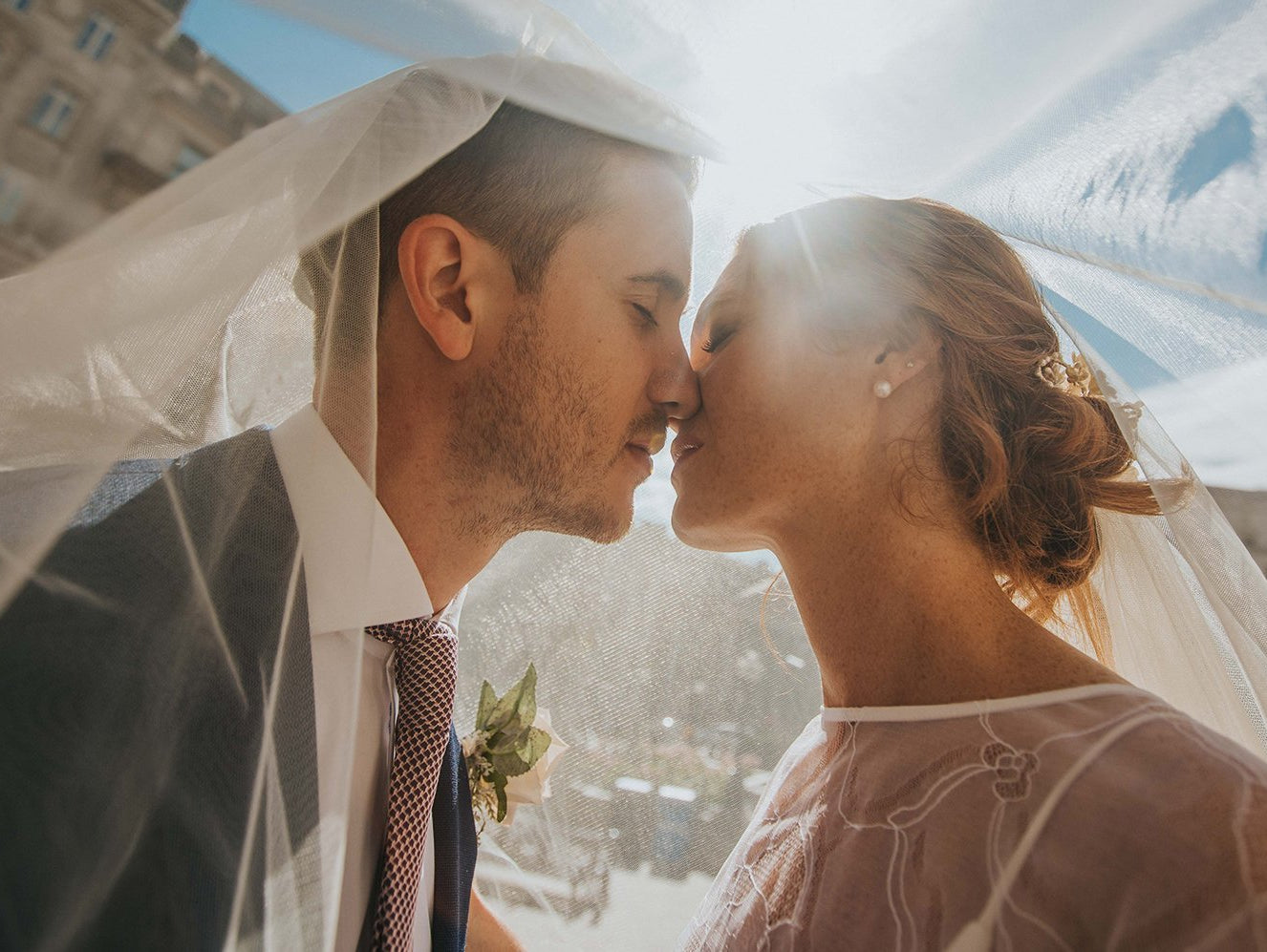 Top tips from award-winning photographer, Wedding JY on how to get the best images on your wedding day - Sabina Motasem
