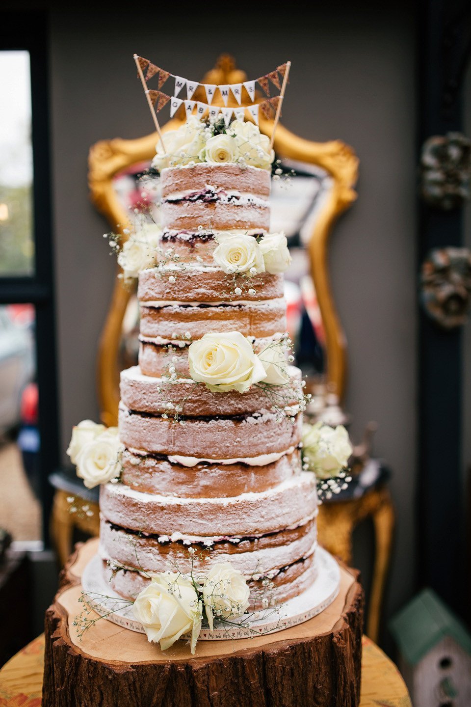 Amelia - Sabina Motasem