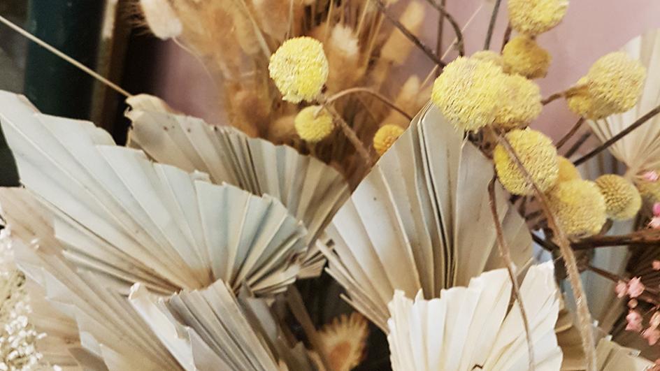 Beautiful dried flowers that last forever - Sabina Motasem