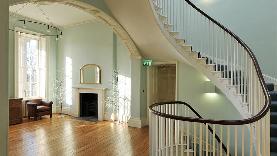 Clissold House - a period place surrounded by a beautiful north London park - Sabina Motasem