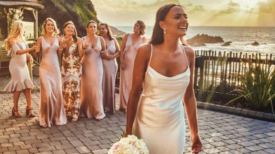 Real bride wedding - a perfect wedding next to the Devonshire coast - Sabina Motasem