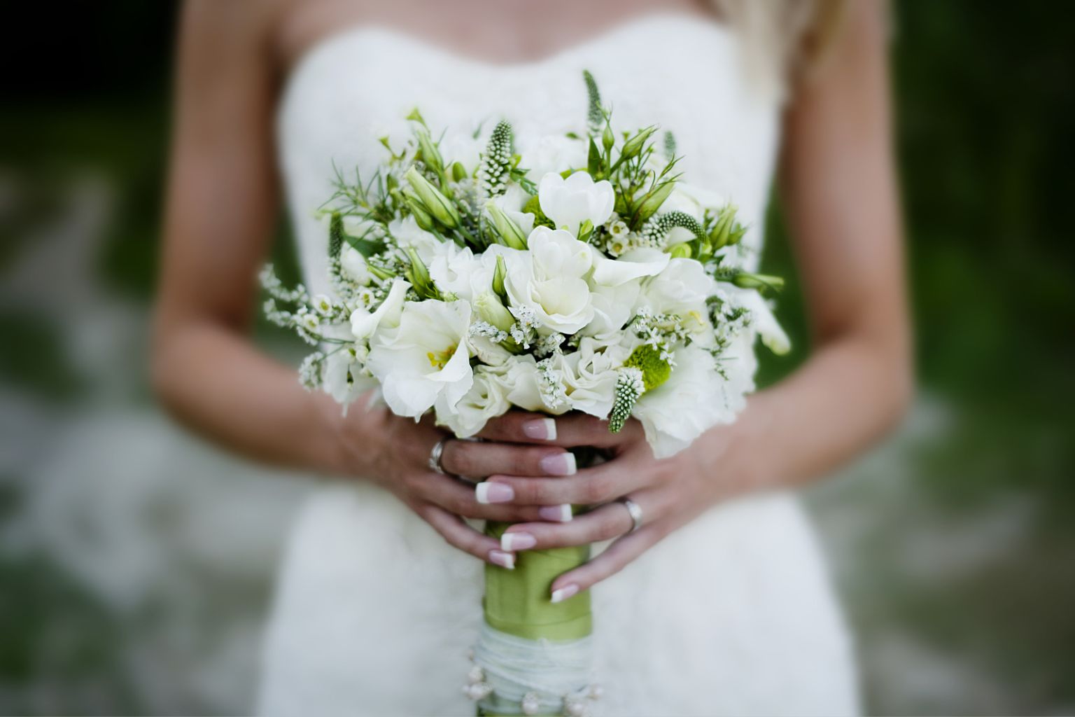 The 5 wedding bouquet trends for 2023 and beyond - Sabina Motasem