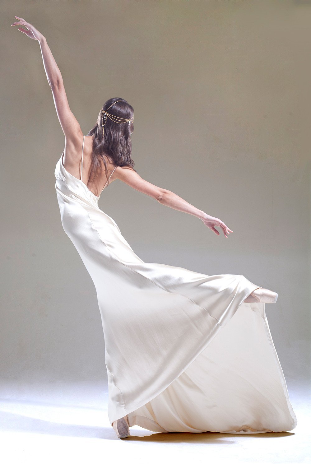 Elsa dress - Sabina Motasem